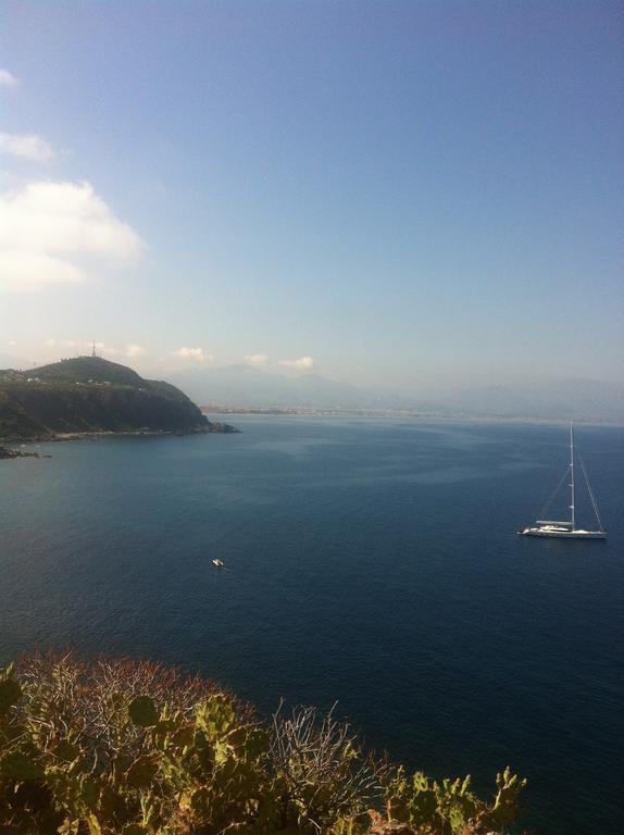 Gli Appartamenti Degli Dei Milazzo Kültér fotó